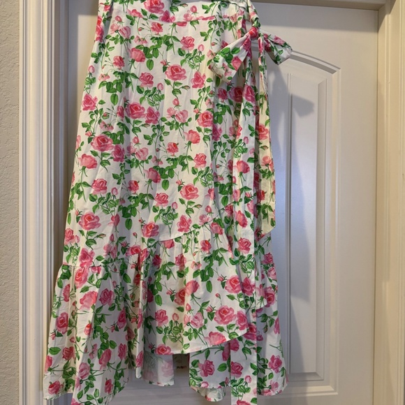 Hill House Isabella Crop Top and Mirabel Skirt Pink Roses - Picture 4 of 8